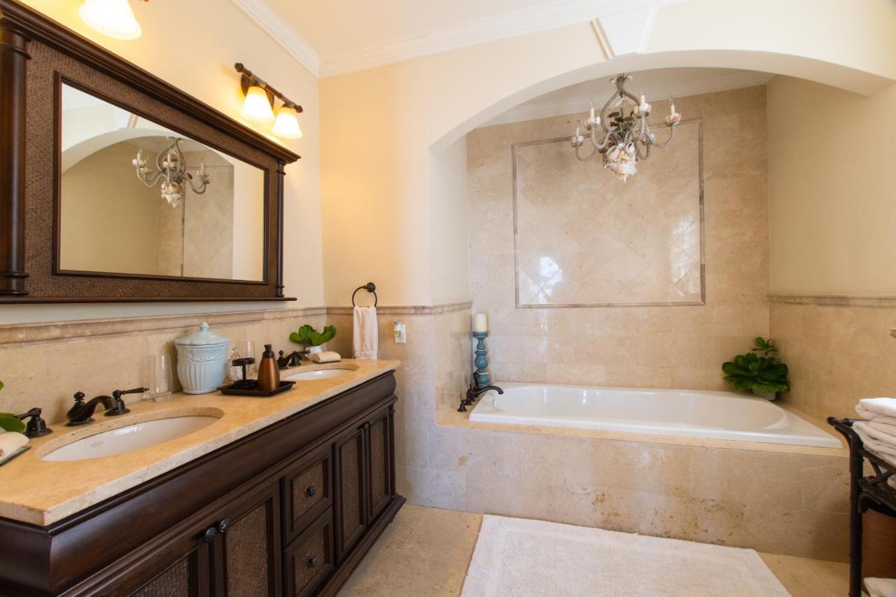 La Mouette - Luxury Oceanfront Villa *